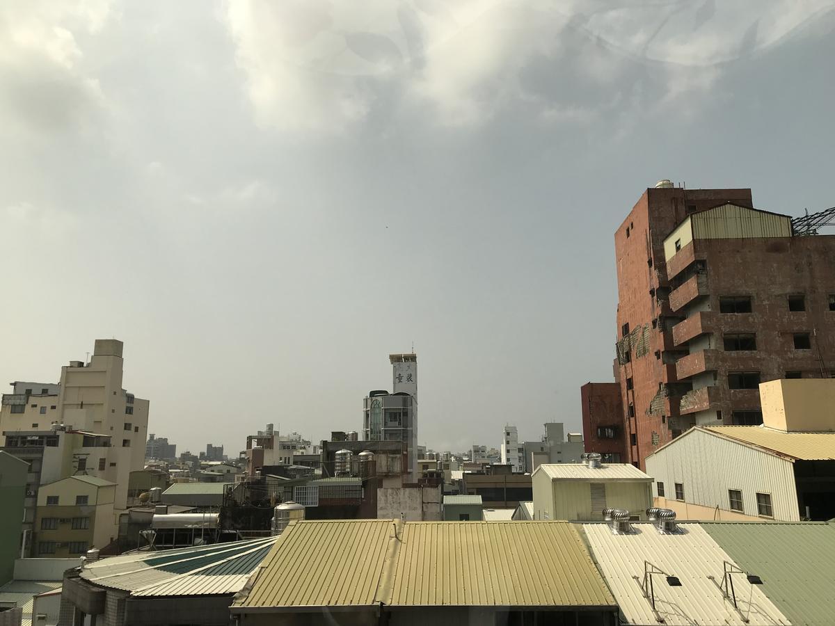 썬라이즈 호텔 타이난 외부 사진