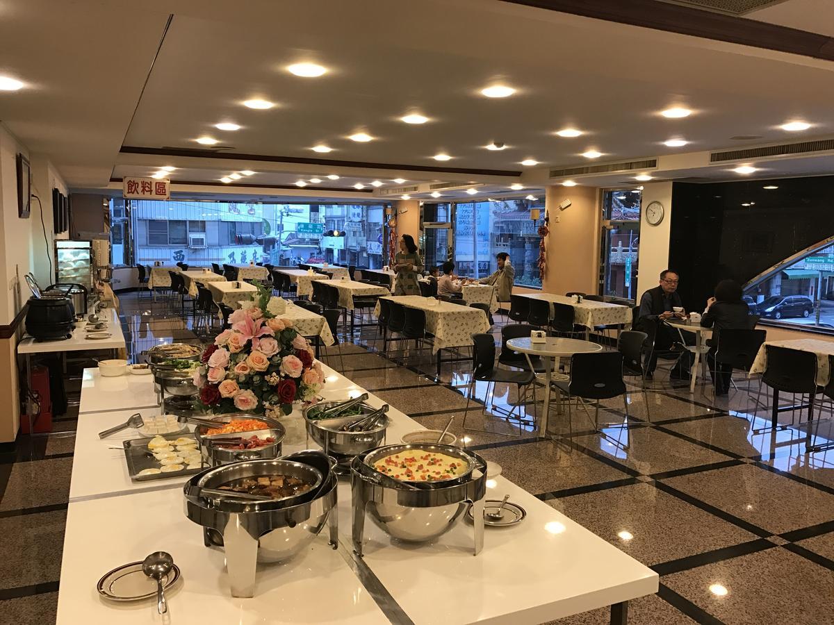 썬라이즈 호텔 타이난 외부 사진