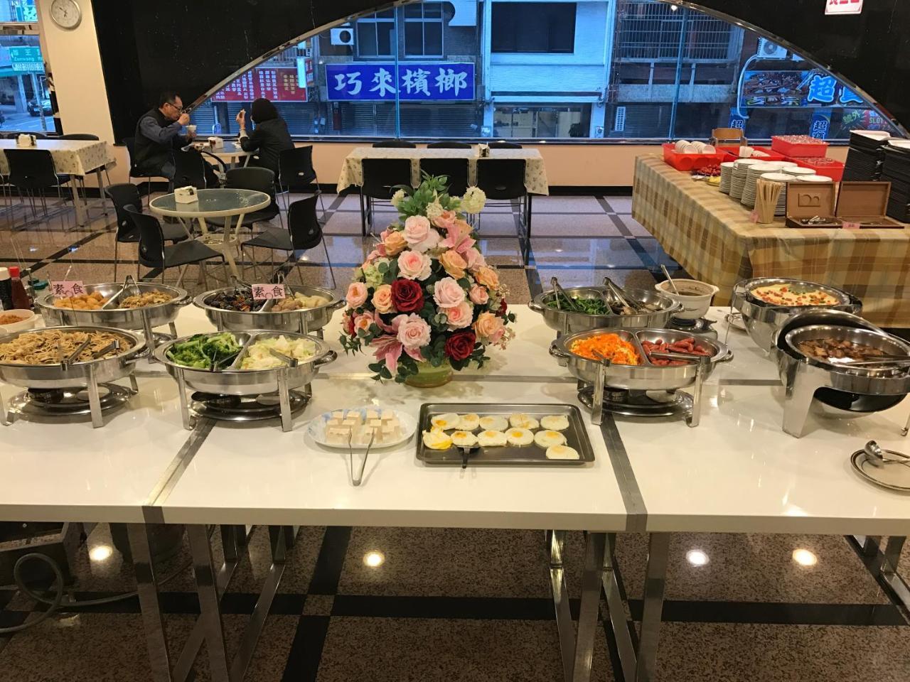 썬라이즈 호텔 타이난 외부 사진